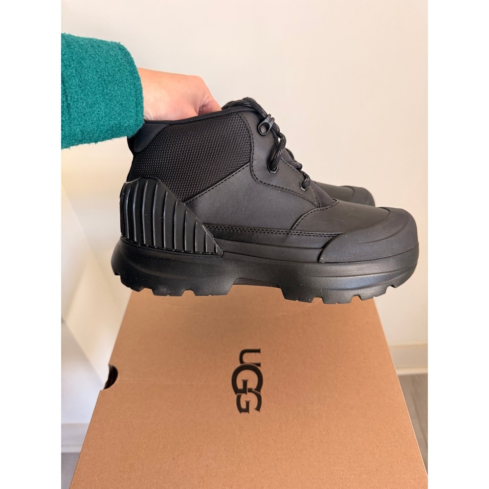 New‎ in box Womens UGG Neumel X Hybrid Boot - Black waterproof 9